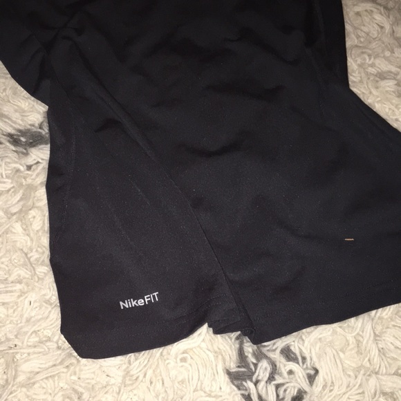 Nike Fit black v nevk shirt sz Small - Picture 2 of 2